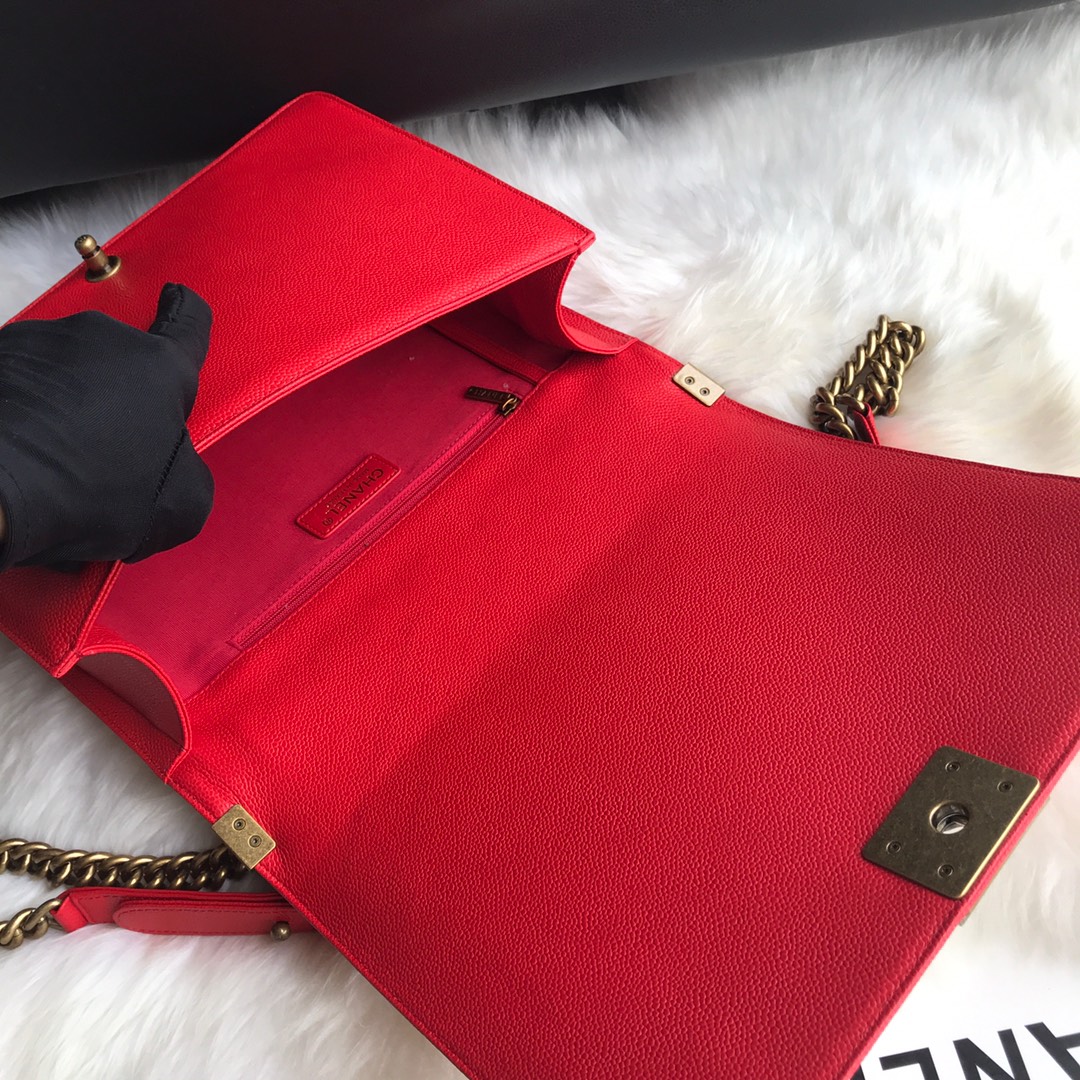 Caviar Large Boy Handbag Flap Bag A92193 Red/Gold